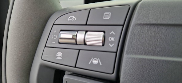 Vehicle image 8 Vehicle image 8