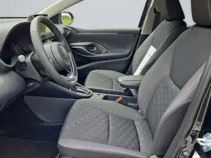 Toyota Yaris 1.5 VVT-i HSD Trend