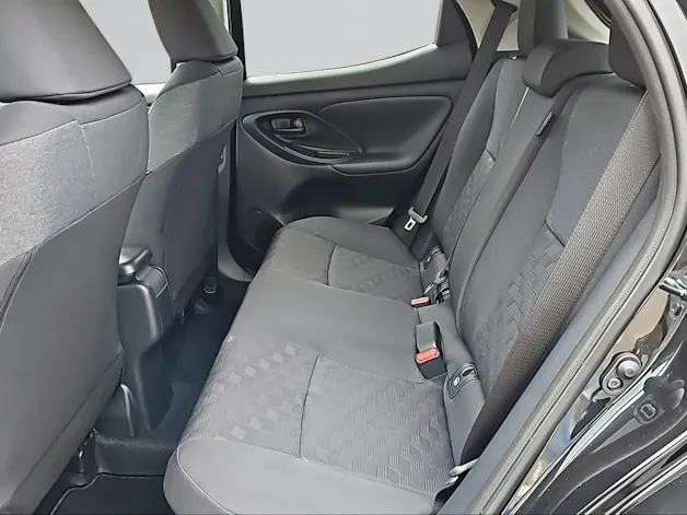 Toyota Yaris 1.5 VVT-i HSD Trend