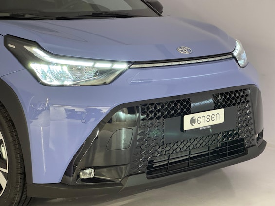 Vehicle image 15 Vehicle image 15