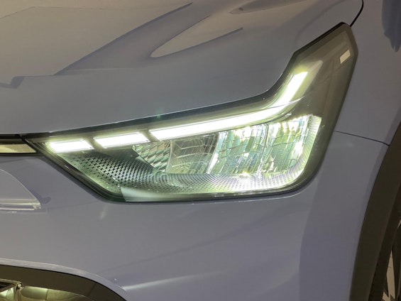 Vehicle image 16 Vehicle image 16