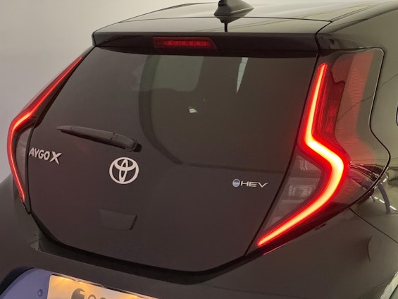 Vehicle image 14 Vehicle image 14