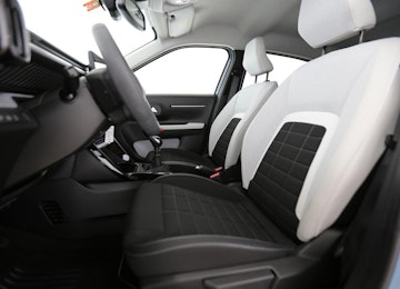 Vehicle image CITROEN C3 1.2 Turbo Max Vehicle image CITROEN C3 1.2 Turbo Max