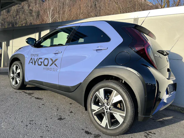 Toyota Aygo X 1.5 VVT-i HSD Trend