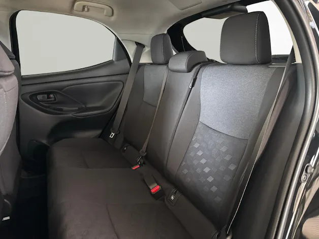 Toyota Yaris 1.5 VVT-i HSD Trend