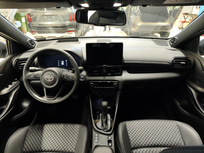 Fahrzeugbild TOYOTA YARIS