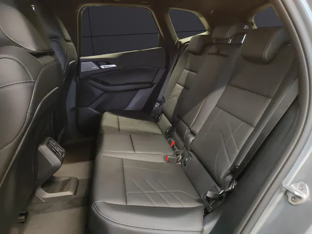 BMW 230e xDrive paddles Active Tourer