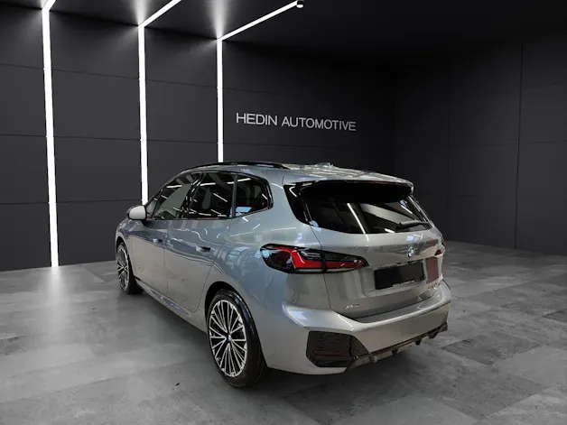 BMW 230e xDrive paddles Active Tourer