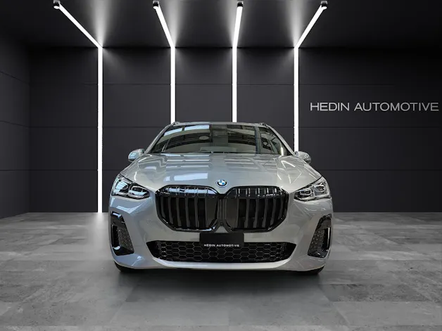 BMW 230e xDrive paddles Active Tourer