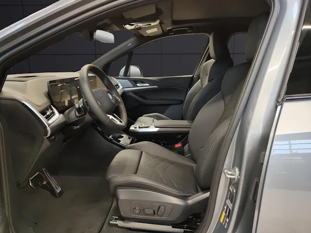 BMW 230e xDrive paddles Active Tourer