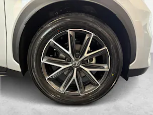 Lexus LBX 1.5 Hybrid Emotion