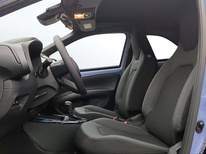 Vehicle image TOYOTA AYGO X