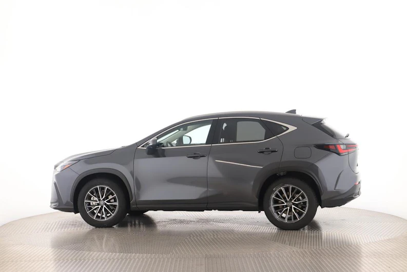 immagine del veicolo LEXUS NX