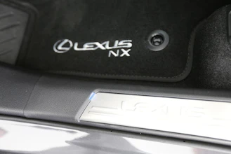 https://vehicle.imgix.net/4074872/cf204424-6f2c-40e4-84e4-e9e23bc2141a.jpg