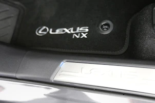 immagine del veicolo LEXUS NX 350h Comfort