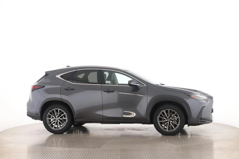immagine del veicolo LEXUS NX