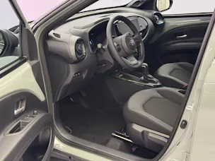 Toyota Aygo X 1.5 VVT-i HSD Style