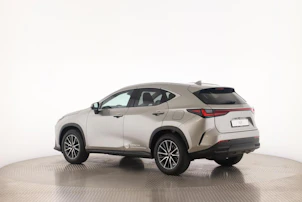 Fahrzeugbild LEXUS NX 450h+ Comfort