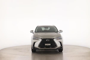 Fahrzeugbild LEXUS NX 450h+ Comfort