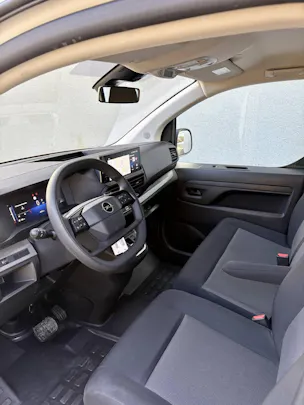 Opel Vivaro Kombi XL 2.0 D 9-Plätzer