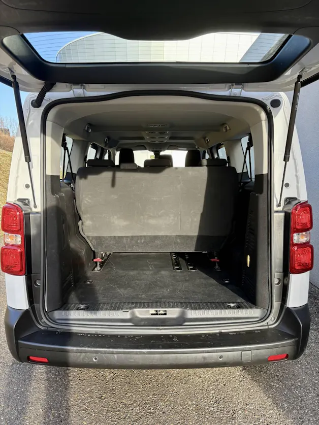 Opel Vivaro Kombi XL 2.0 D 9-Plätzer