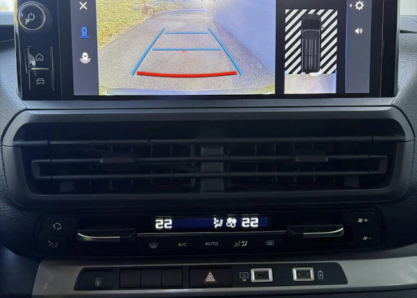 Fahrzeugbild 6 Fahrzeugbild 6