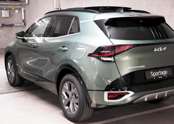 Vehicle image 14 Vehicle image 14