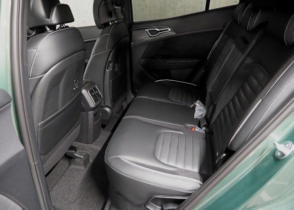 Vehicle image 9 Vehicle image 9