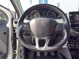 Peugeot 2008 1.2 PureTech 110 Allure S/S