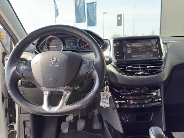 Peugeot 2008 1.2 PureTech 110 Allure S/S