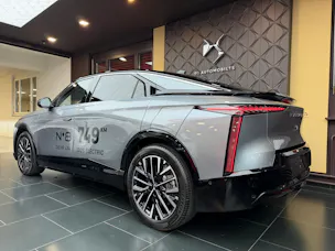 DS Automobiles No8 E-Tense Étoile 4x4