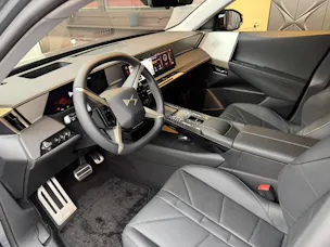 DS Automobiles No8 E-Tense Étoile 4x4