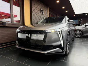 DS Automobiles No8 E-Tense Étoile 4x4