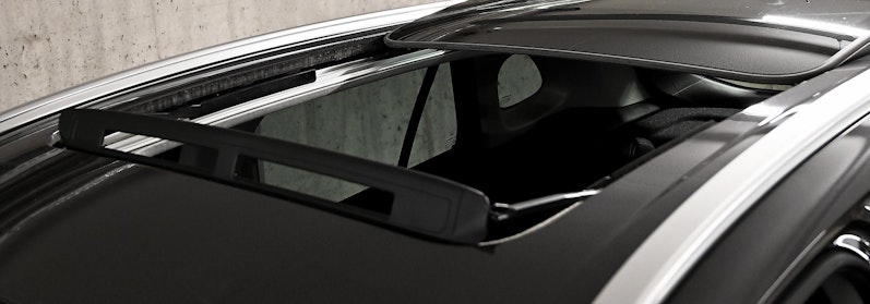 Vehicle image SUZUKI S-CROSS