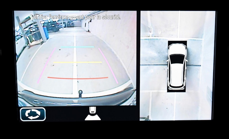 Vehicle image SUZUKI S-CROSS