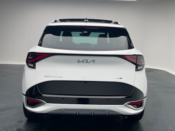 Vehicle image 4 Vehicle image 4