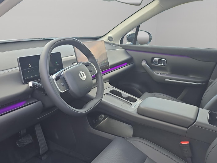 Vehicle image LEAPMOTOR C10