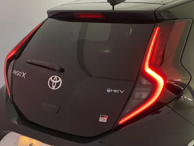 Toyota Aygo X 1.5 VVT-i HSD GR Sport