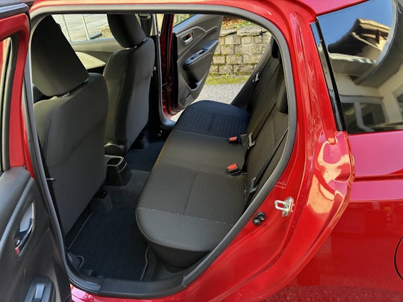 Vehicle image 8 Vehicle image 8