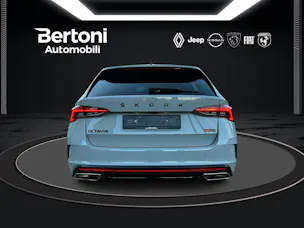 SKODA Octavia Combi 2.0 TSI RS DSG