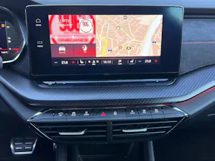 SKODA Octavia Combi 2.0 TSI RS DSG