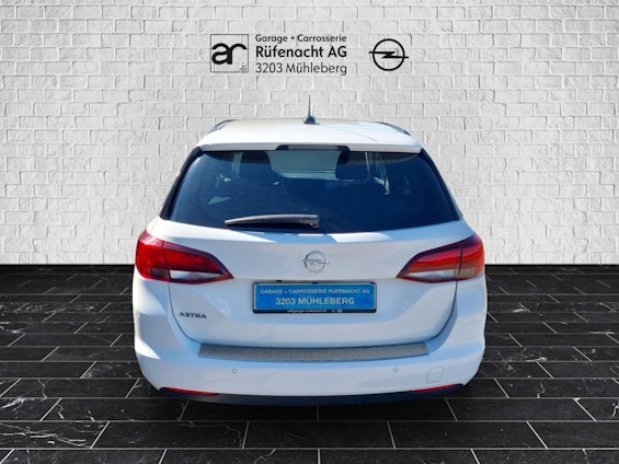 Vehicle image 3 Vehicle image 3