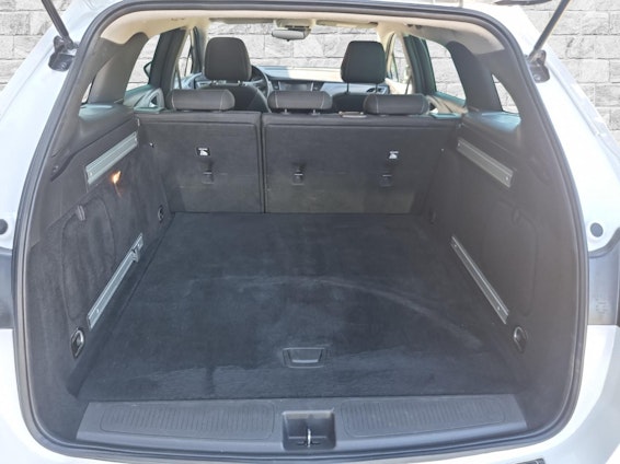 Vehicle image 8 Vehicle image 8