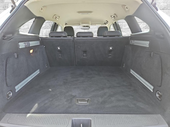 Vehicle image 8 Vehicle image 8