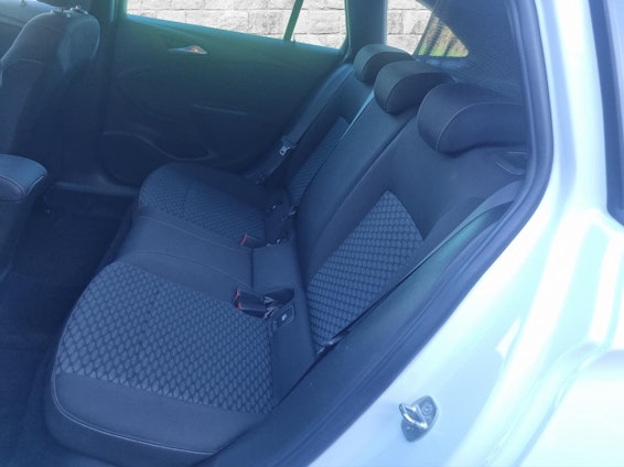 Vehicle image 7 Vehicle image 7