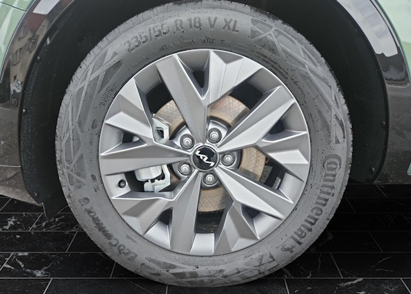 Vehicle image 10 Vehicle image 10