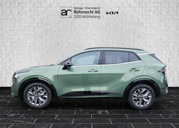 Vehicle image 4 Vehicle image 4