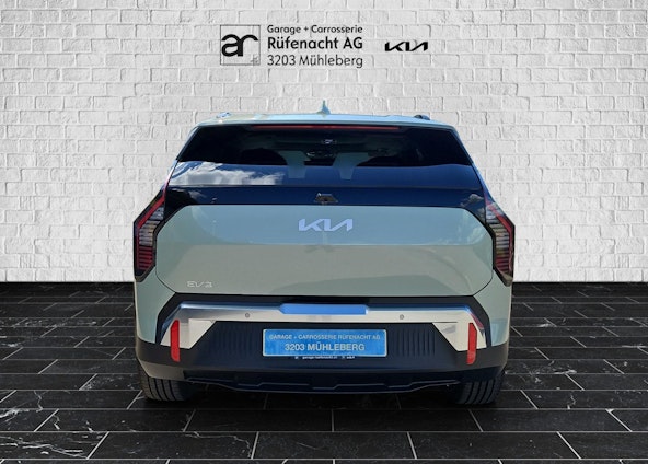 Vehicle image 3 Vehicle image 3