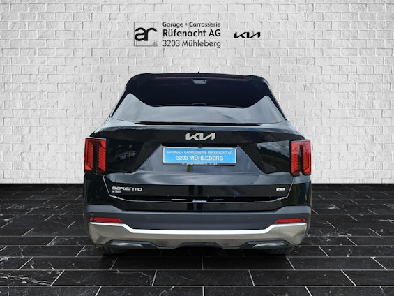 Vehicle image 3 Vehicle image 3