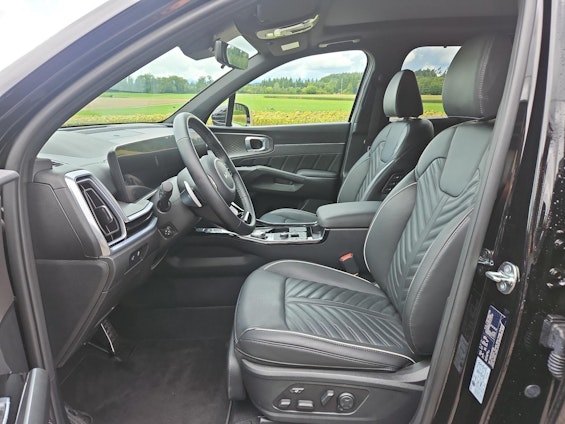 Vehicle image 6 Vehicle image 6